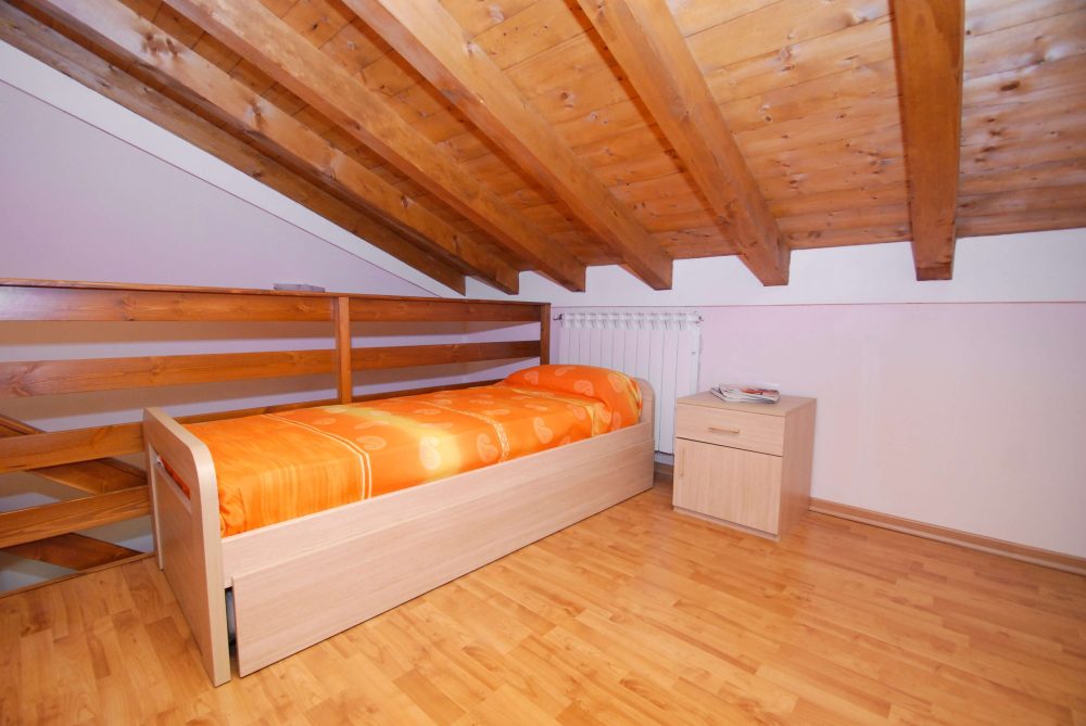 Dolce Risveglio - Trilocale Roncola Valle Imagna letto singolo