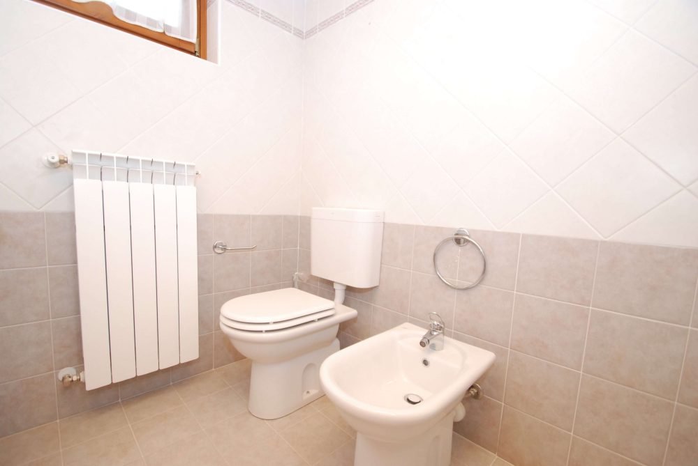 Dolce Risveglio - Trilocale Roncola Valle Imagna bagno 2